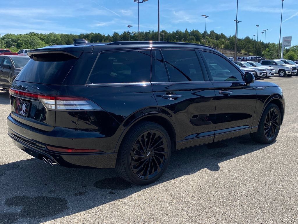 Used 2025 Lincoln Aviator Reserve w/ Equipment Group 201A AWD/4WD image 6