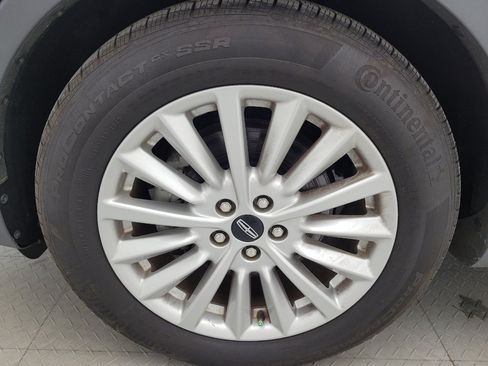 Used 2019 Lincoln MKC Premiere FWD image 31