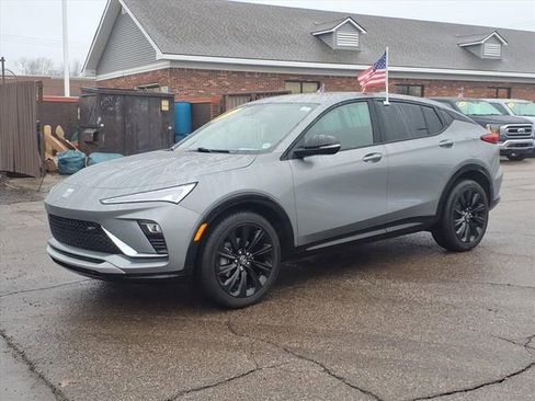 Used 2024 Buick Envista Sport Touring w/ Convenience I Package image 1