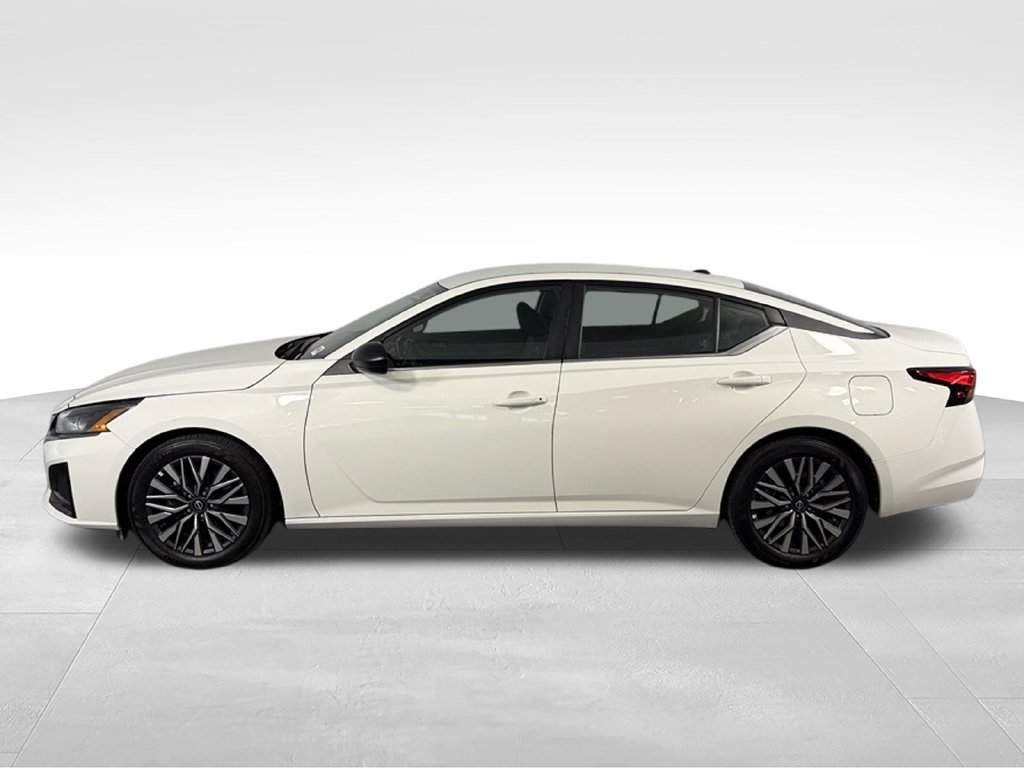 Used 2026 Nissan Altima 2.5 SV FWD image 10