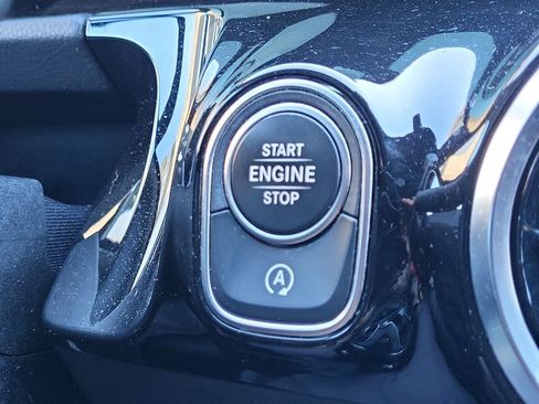 Certified 2021 Mercedes-Benz GLA 250 GLA 250 image 20