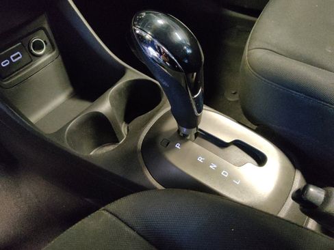 Used 2020 Chevrolet Spark LT image 26