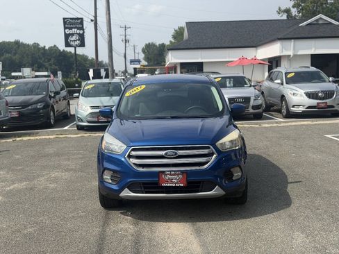 Used 2017 Ford Escape SE AWD/4WD image 2
