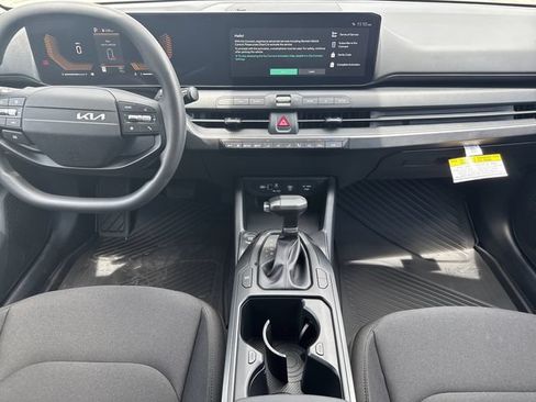New 2026 Kia K4 FWD image 17