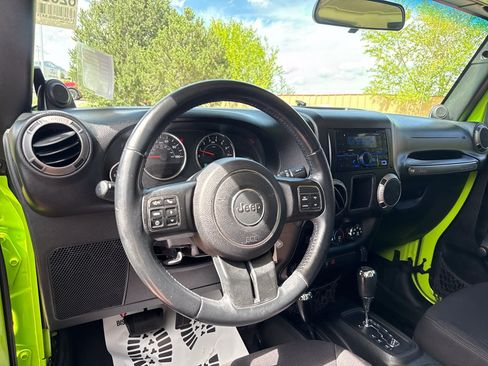 Used 2013 Jeep Wrangler Sport w/ Connectivity Group AWD/4WD image 15