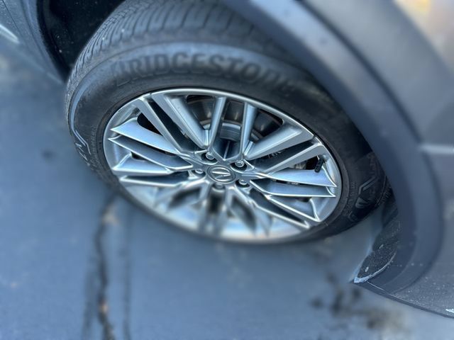 Used 2024 Acura MDX w/ Advance Package AWD/4WD image 12