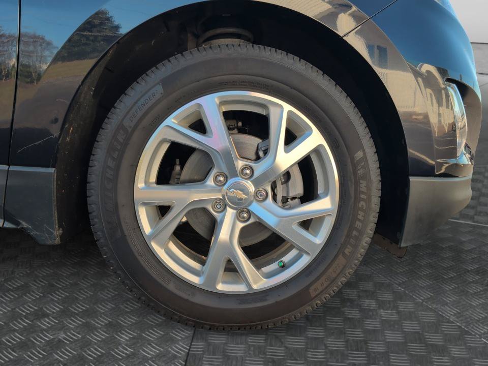 Used 2020 Chevrolet Equinox Premier FWD image 25