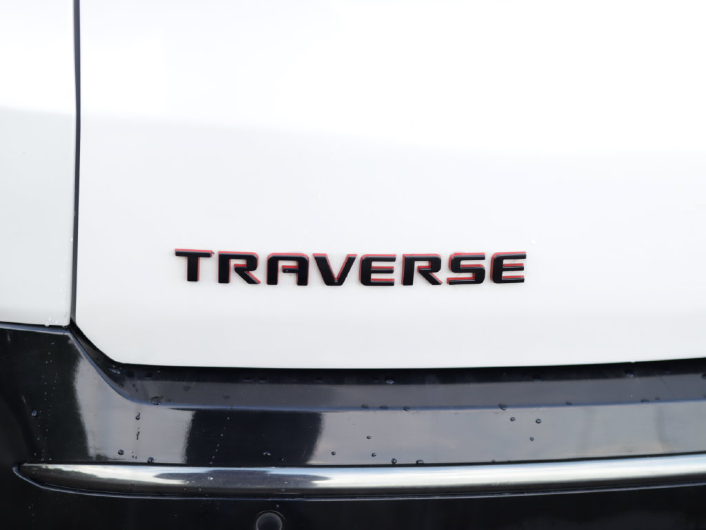 Used 2018 Chevrolet Traverse Premier w/ Redline Edition FWD image 40