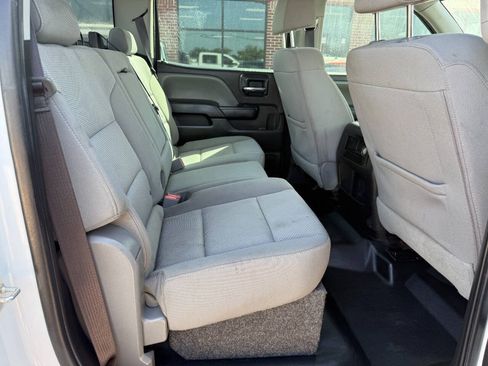 Used 2017 Chevrolet Silverado 1500 W/T RWD image 10