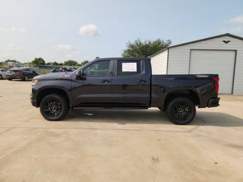 Used 2023 Chevrolet Silverado 1500 LT Trail Boss AWD/4WD image 4