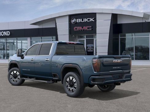 New 2026 GMC Sierra 2500 Denali w/ Denali Reserve Package AWD/4WD image 3