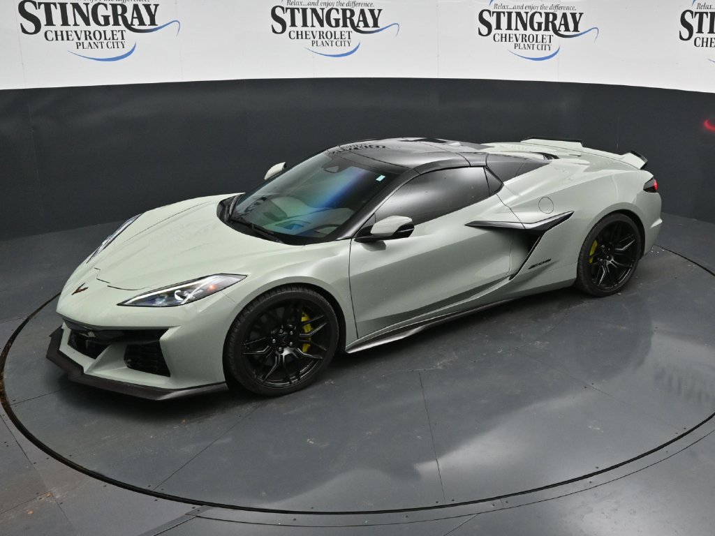 Used 2024 Chevrolet Corvette Z06 w/ Stealth Interior Trim Package RWD image 20