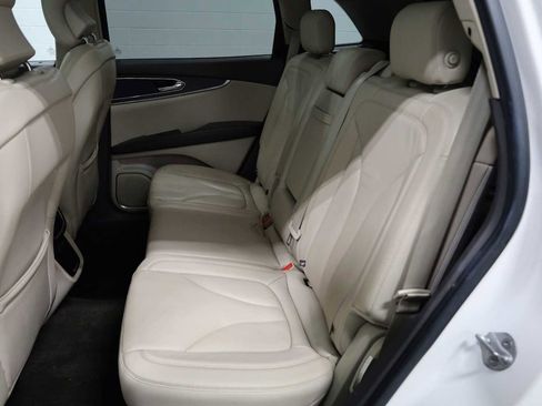 Used 2016 Lincoln MKX Reserve w/ Climate Package image 32