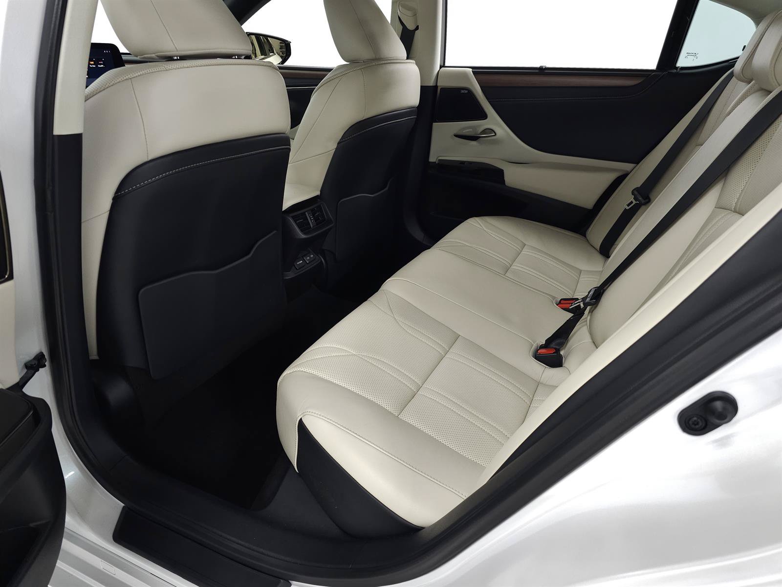 Used 2023 Lexus ES 350 Ultra Luxury w/ Accessory Package (Z2) FWD image 33