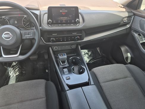 Used 2021 Nissan Rogue S FWD image 13