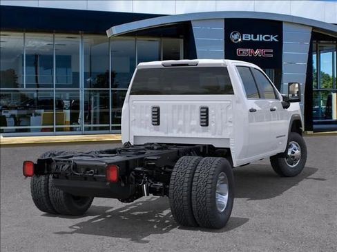 New 2026 GMC Sierra 3500 Pro w/ Convenience Package image 4