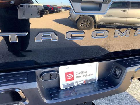 Certified 2025 Toyota Tacoma SR5 image 9
