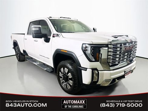 Used 2024 GMC Sierra 3500 Denali image 1