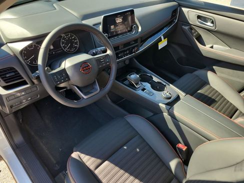 New 2026 Nissan Rogue SV image 21