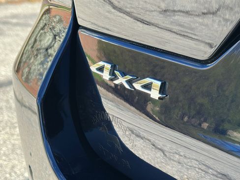 Used 2023 Jeep Grand Cherokee Limited image 10