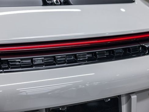 Used 2025 Porsche 911 Carrera image 20