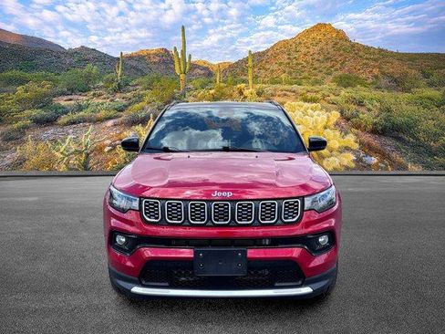 Used 2025 Jeep Compass Limited AWD/4WD image 5