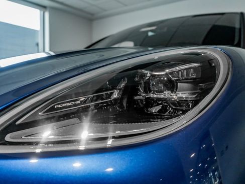 New 2026 Porsche Macan Turbo AWD/4WD image 28