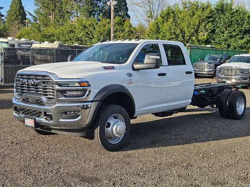 New 2026 RAM 4500 Tradesman AWD/4WD image 3