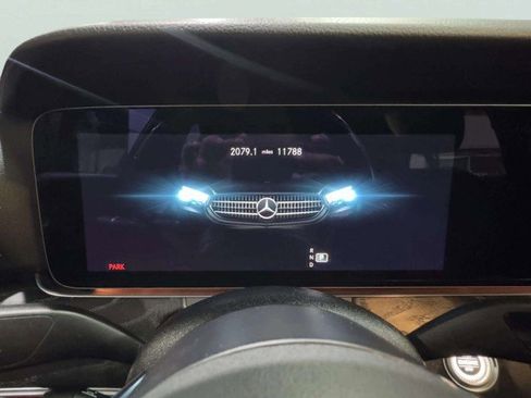 Used 2023 Mercedes-Benz E 350 4MATIC Sedan image 35