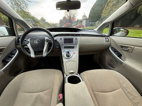 Used 2013 Toyota Prius Two FWD image 13