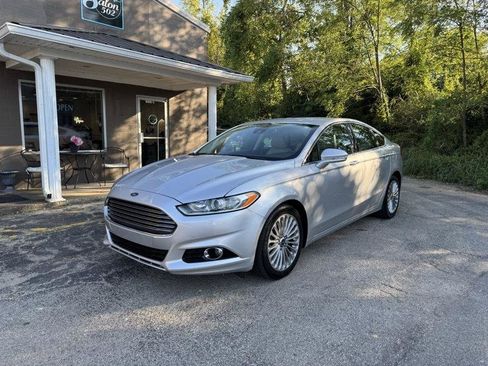 Used 2016 Ford Fusion Titanium FWD image 1