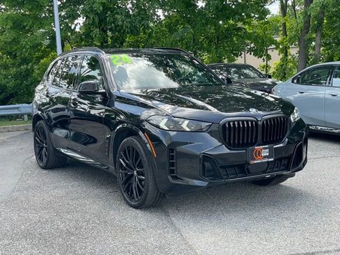 Certified 2024 BMW X5 xDrive40i w/ M Sport Package AWD/4WD image 3