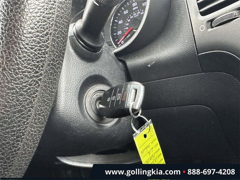 Used 2016 Kia Forte LX image 29