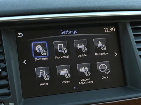 Used 2018 INFINITI QX80 4WD w/ Driver Assistance Package image 19