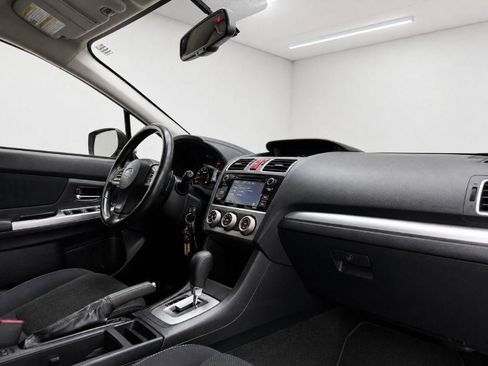 Used 2015 Subaru Crosstrek 2.0i Premium AWD/4WD image 36