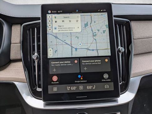 New 2025 Volvo XC90 B5 Core w/ Protection Package Premier image 15