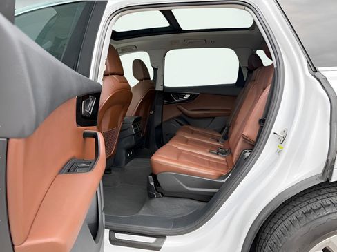 Used 2019 Audi Q7 3.0T Premium Plus image 19