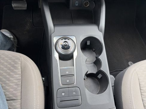 Used 2020 Ford Escape SE image 20