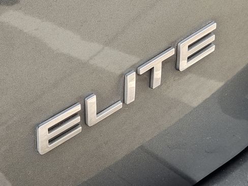 Used 2018 Honda Odyssey Elite image 12