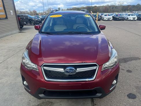 Used 2016 Subaru Crosstrek 2.0i Premium w/ Moonroof Package image 2