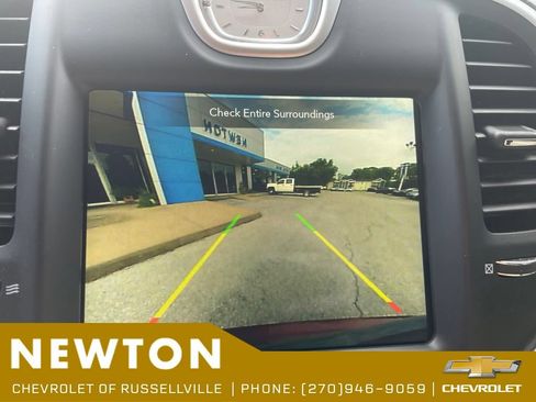 Used 2023 Chrysler 300 Touring L w/ Popular Equipment Group RWD image 11