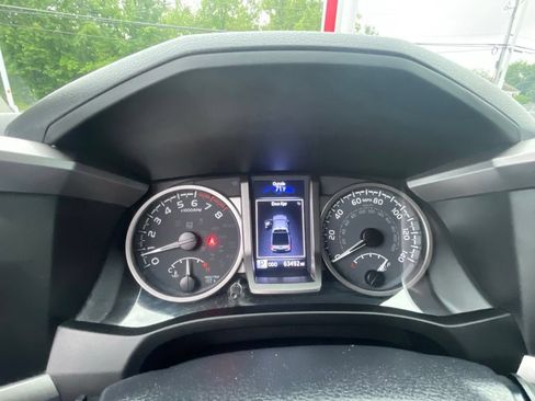 Used 2021 Toyota Tacoma SR5 AWD/4WD image 22