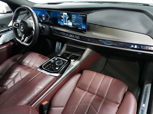 Used 2023 BMW 760i xDrive w/ Luxury Rear Seating Package AWD/4WD image 40