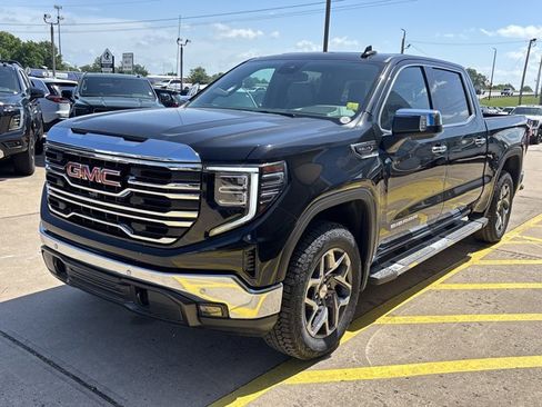 New 2026 GMC Sierra 1500 SLT w/ SLT Premium Package AWD/4WD image 9