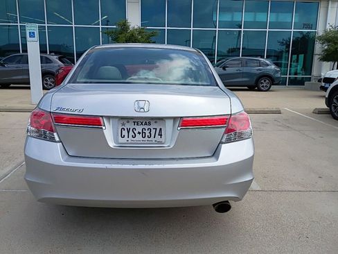 Used 2011 Honda Accord LX image 3