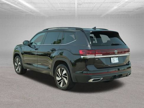 Used 2025 Volkswagen Atlas SE FWD image 5