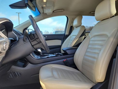 Used 2018 Ford Edge SEL w/ Equipment Group 201A image 19