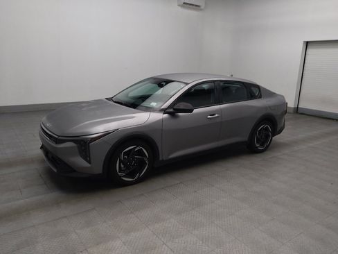 Used 2025 Kia K4 EX image 2