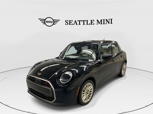 New 2026 MINI Cooper S image 1