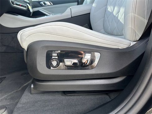 Used 2026 BMW X5 xDrive40i w/ M Sport Package image 31